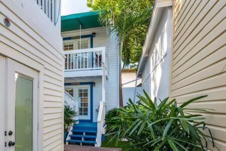 Underwater Cabana At Custom House Inn Key West Exterior photo