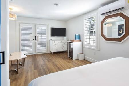 Underwater Cabana At Custom House Inn Key West Exterior photo