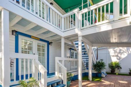 Underwater Cabana At Custom House Inn Key West Exterior photo