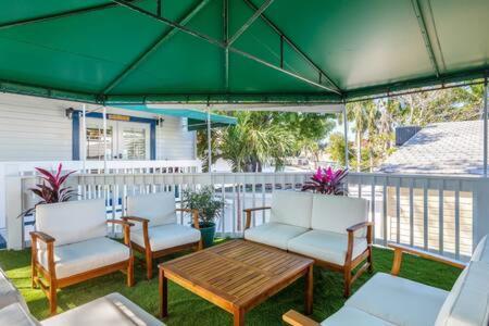 Underwater Cabana At Custom House Inn Key West Exterior photo